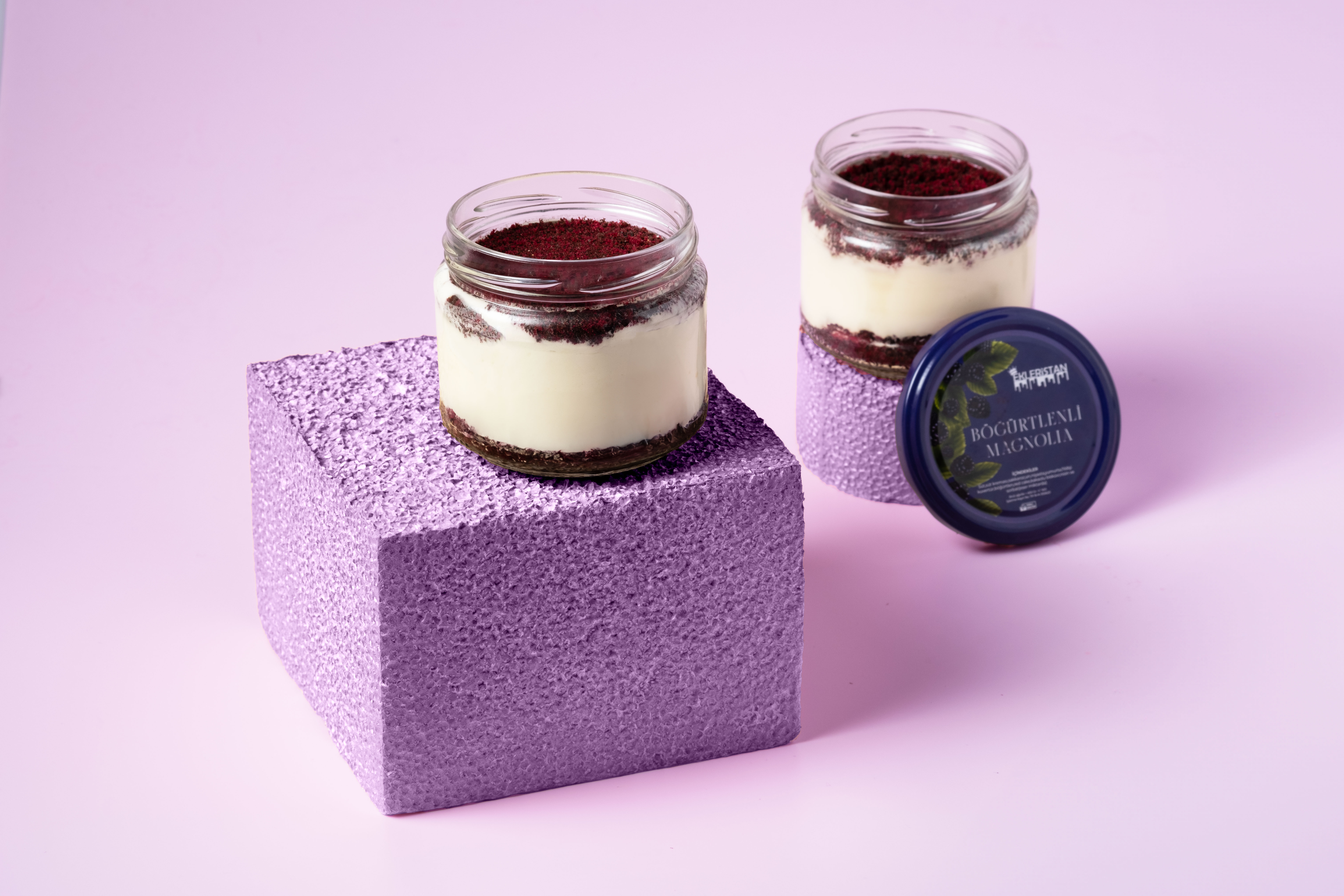 Böğürtlenli Magnolia